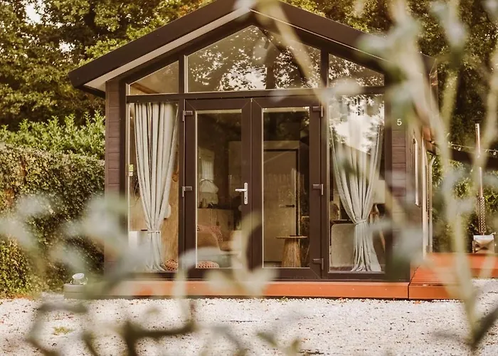 Chalet Cozy Veluwe Met Hottub Putten